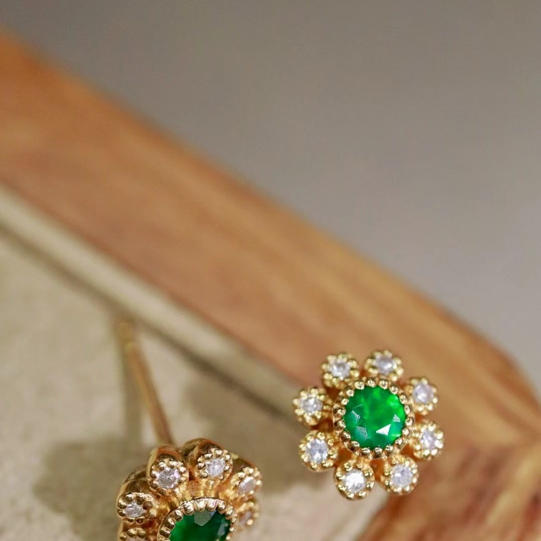 14k Gold 0.29 Ctw Vivid Green Natural Emerald & Diamond Earrings - 2
