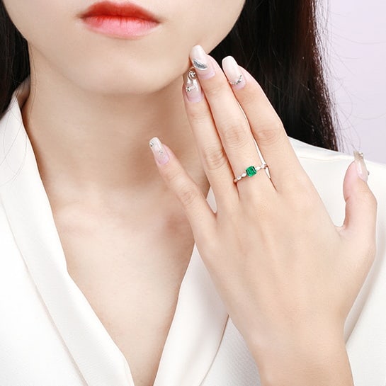 14k Gold 0.72 Ctw Vivid Green Natural Emerald & Diamond Ring - 5