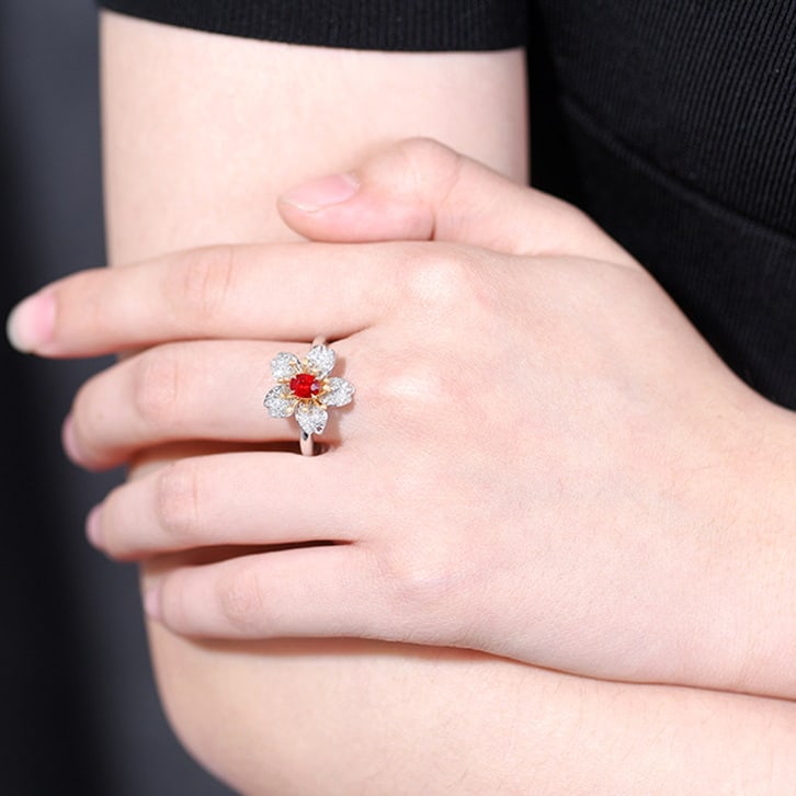 14k Gold 0.95 Ctw Natural Ruby & Diamond & Flowers Ring - 7