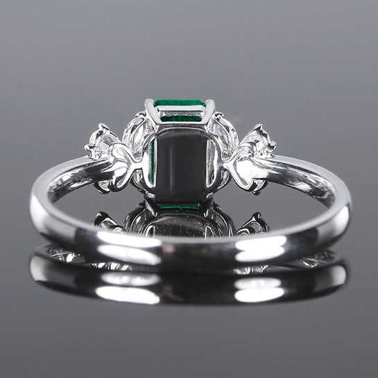 14k Gold 0.81 Ctw Vivid Green Natural Emerald & Diamond Ring - 4
