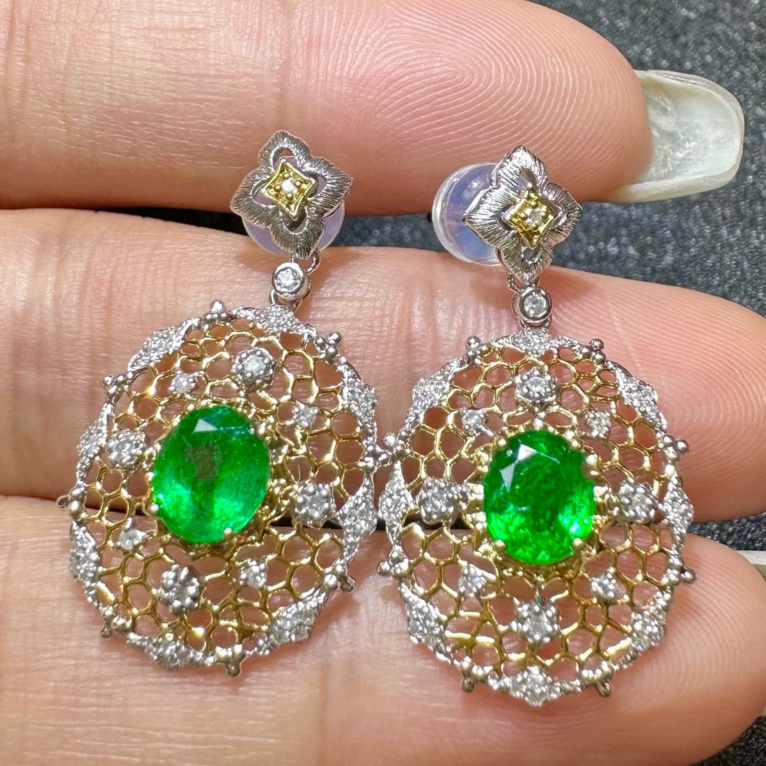 14k Gold 1.75 Ctw Vivid Green Natural Emerald & Diamond Earrings - 3