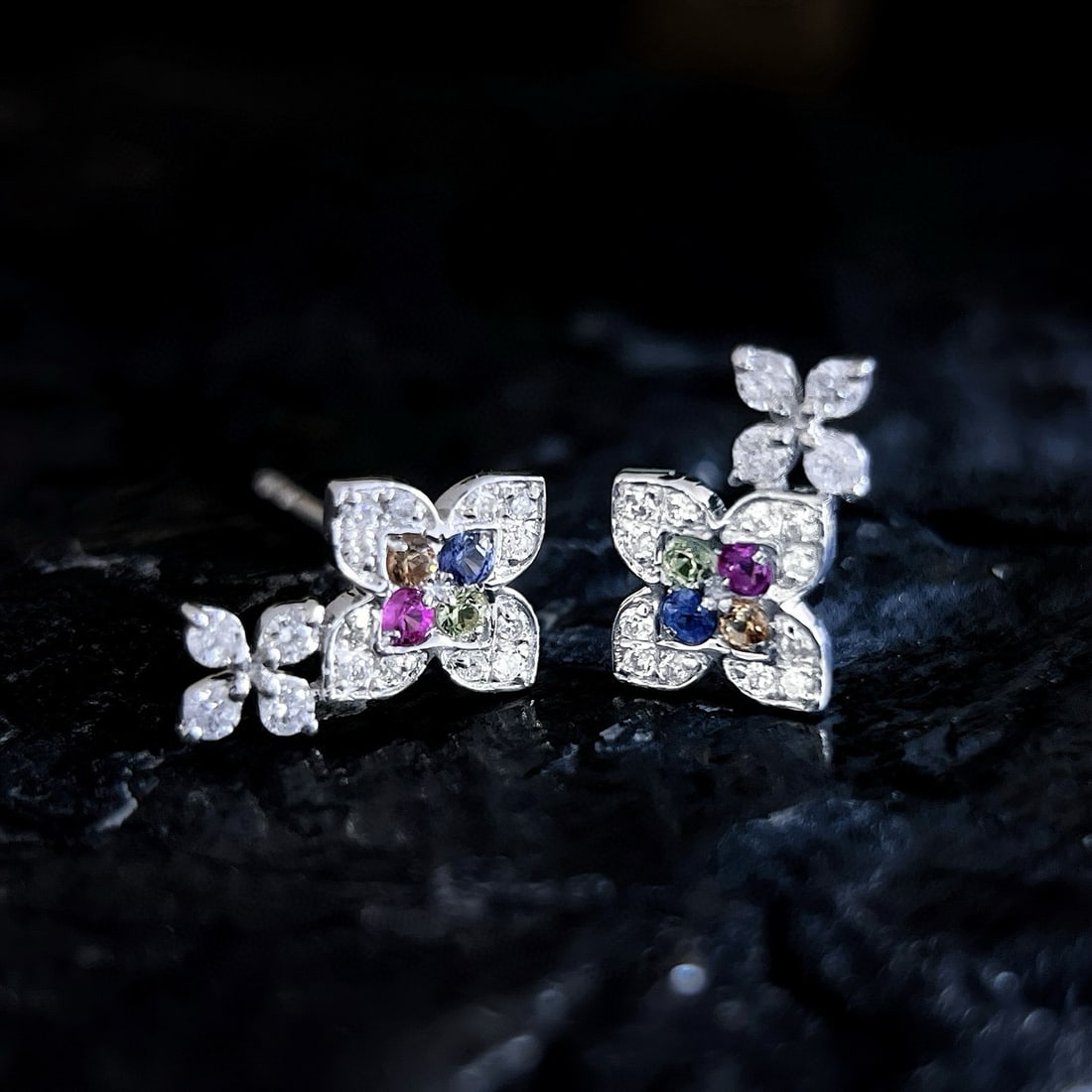 14k Gold 0.40 Ctw Natural Sapphire & Diamond Earrings - 4