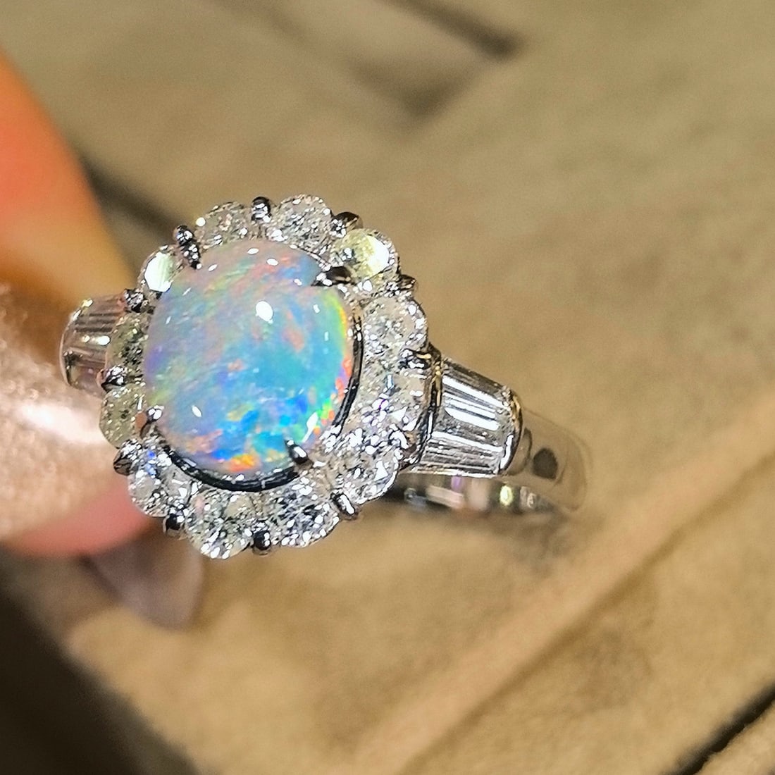 14k Gold 2.01 Ctw Natural Opal & Diamond Ring - 4