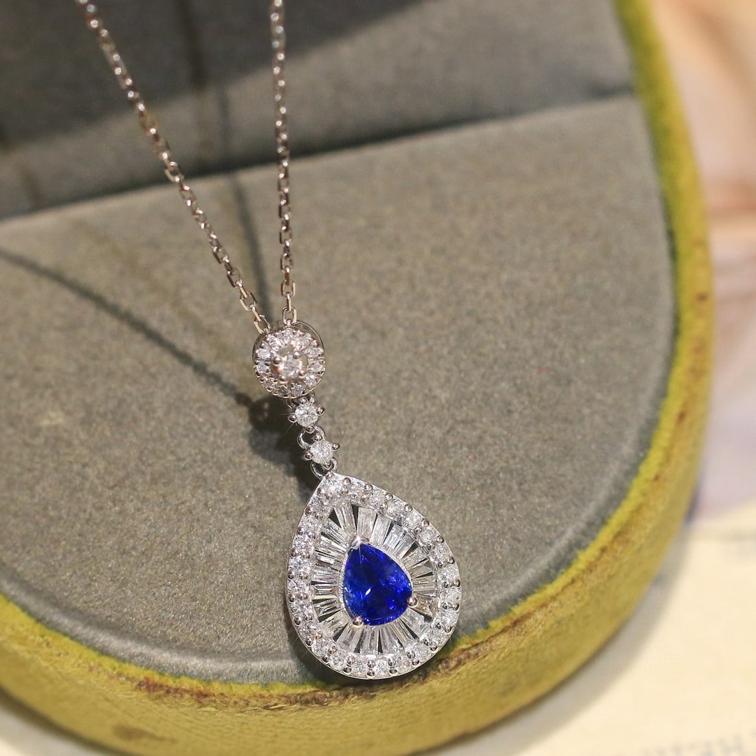14k Gold 1.00 Ctw Natural Sapphire & Diamond Pendant( Without Chain ) - 2