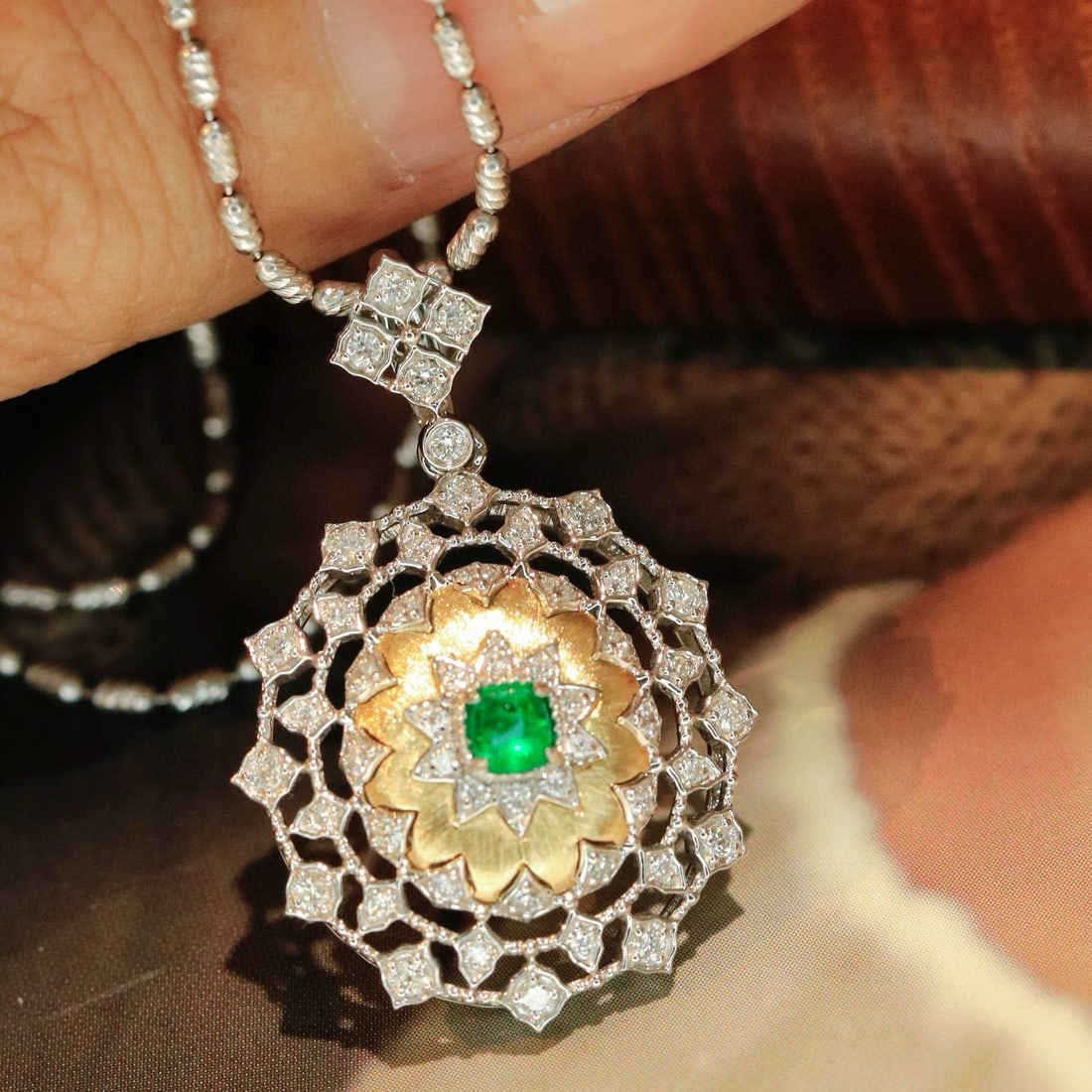14k Gold 0.37 Ctw Vivid Green Natural Emerald & Diamond Pendant( Without Chain ) - 3