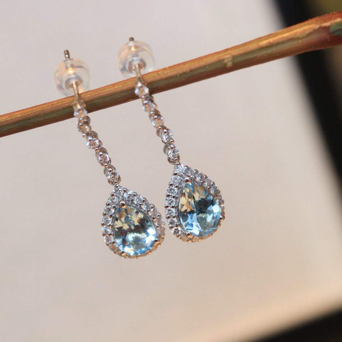 14k Gold 2.08 Ct Natural Aquamarine & Diamond Earrings - 6