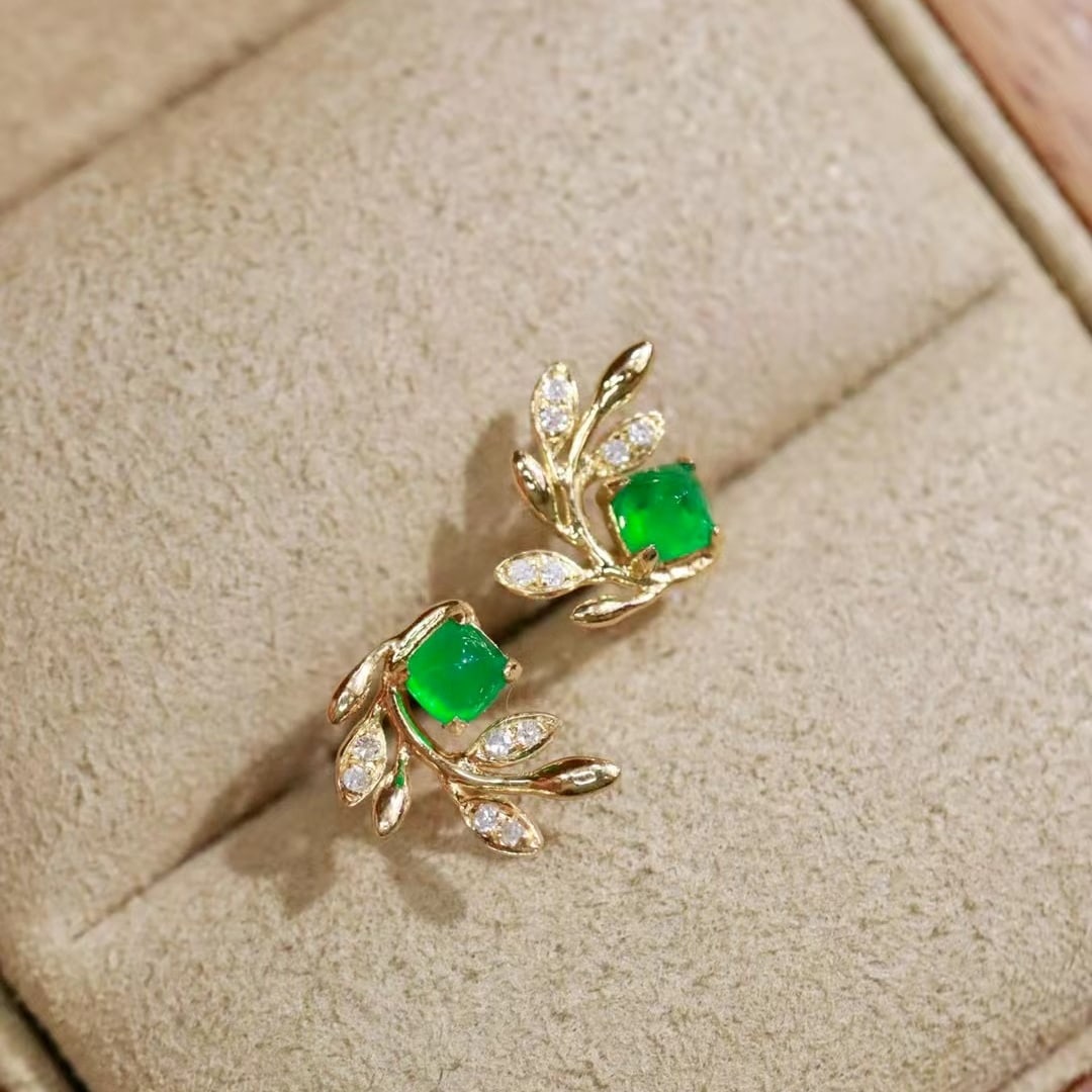 14k Gold 0.40 Ctw Vivid Green Natural Emerald & Diamond Earrings - 3