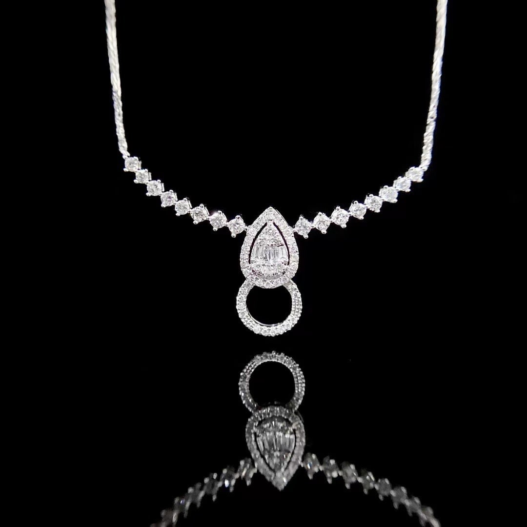 14k Gold 0.5 Ct Natural H Diamond Necklace: Ref:230971013 // gold content:14k gold // main gemstone:diamond // shape:multiply // carat weight:0. 5ct // clarity grade:vs-si // color:h // treatment:natural // Low Estimate: 2400 Condition: New