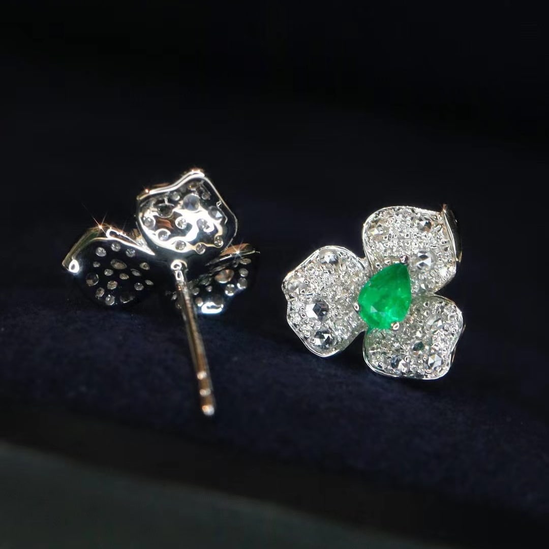 14k Gold 0.66 Ctw Natural Emerald & Diamond Earrings - 2