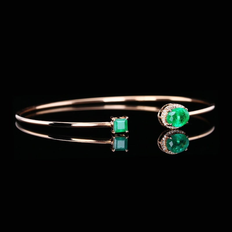 14k Gold 1.67 Ct Vivid Green Natural Emerald & Diamond Bangle - 3