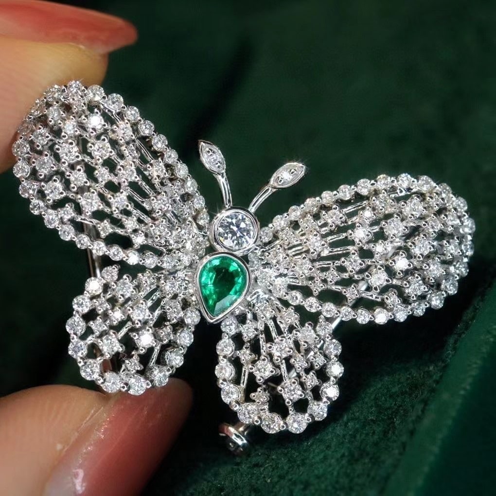 14k Gold 0.90 Ctw Natural Emerald & Diamond & Butterfly Brooch/pendant( Without Chain ) - 3