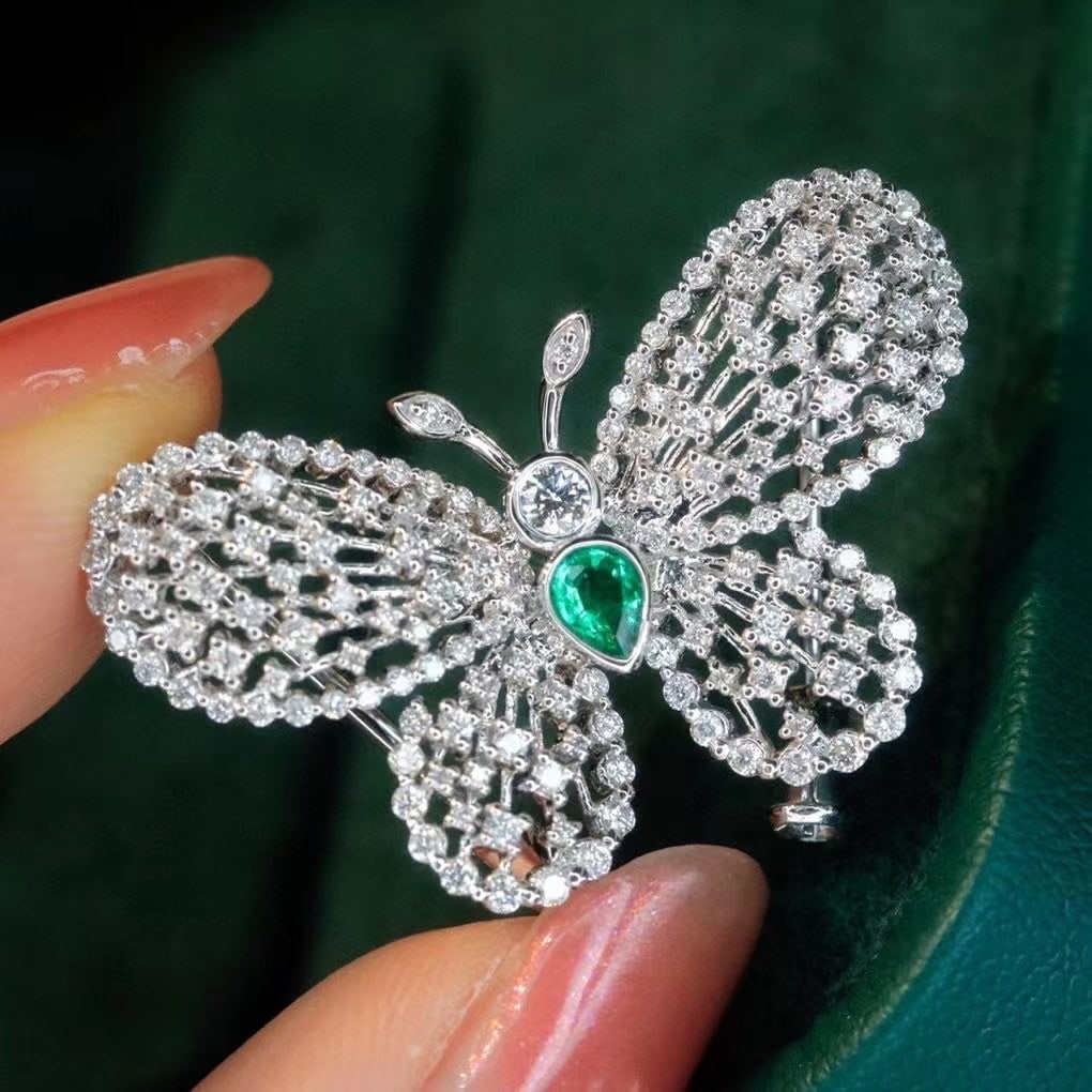 14k Gold 0.90 Ctw Natural Emerald & Diamond & Butterfly Brooch/pendant( Without Chain ) - 4