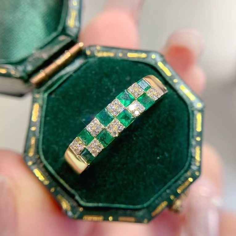 14k Gold 0.91 Ctw Natural Emerald & Diamond Ring - 4