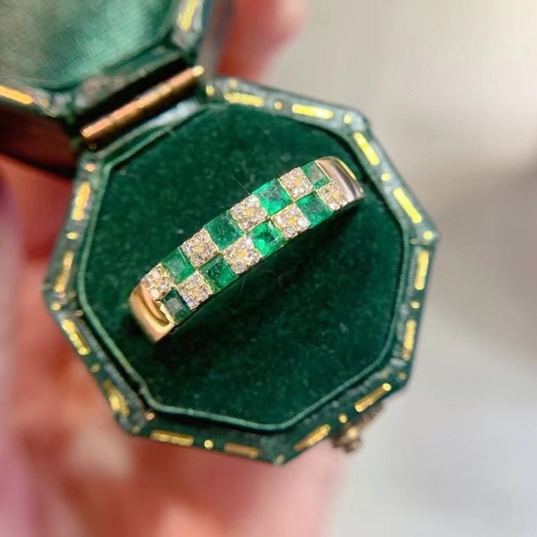 14k Gold 0.91 Ctw Natural Emerald & Diamond Ring - 5