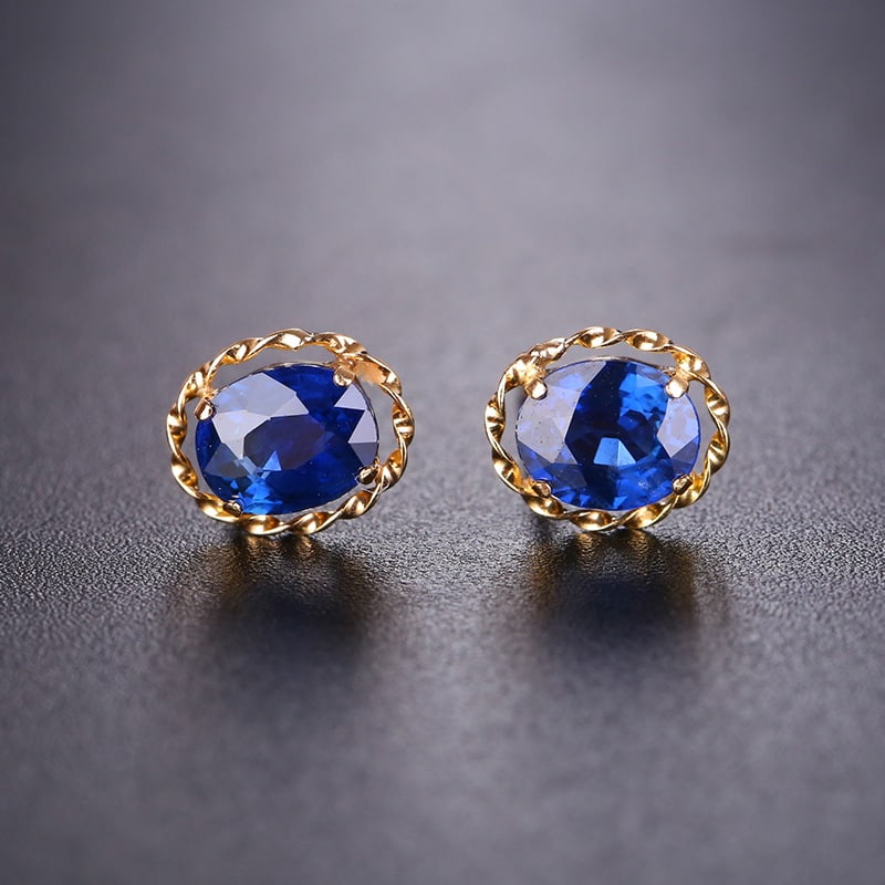 14k Gold 0.8 Ct Natural Sapphire Earrings: Ref:230971088 // gold content:14k gold // main gemstone:sapphire // shape:oval // carat weight:0. 8ct // color:blue // treatment:natural // Low Estimate: 1300 High Estimate: 2000 Condition: New