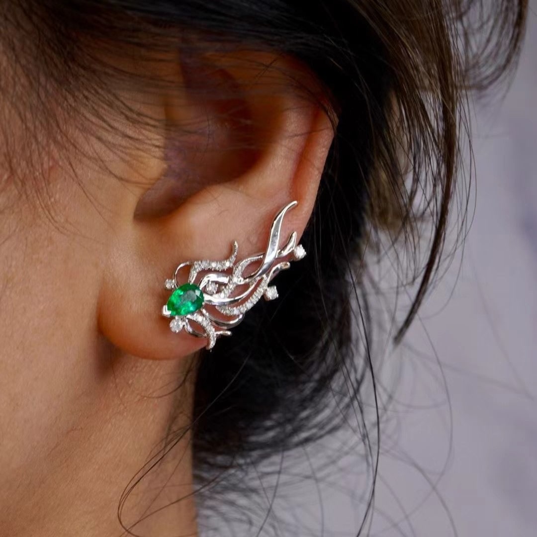 14k Gold 1.04 Ctw Vivid Green Natural Emerald & Diamond Earrings - 5