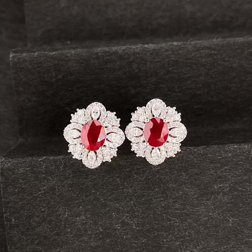 14k Gold 2.23 Ctw Natural Ruby & Diamond Earrings: Ref:230971110 // gold content:14k gold // main gemstone:ruby // shape:oval // carat weight:1. 41ct // color:pigeonblood red // treatment:natural // // adjacent gemstone 2 : diamond // shape:multiply