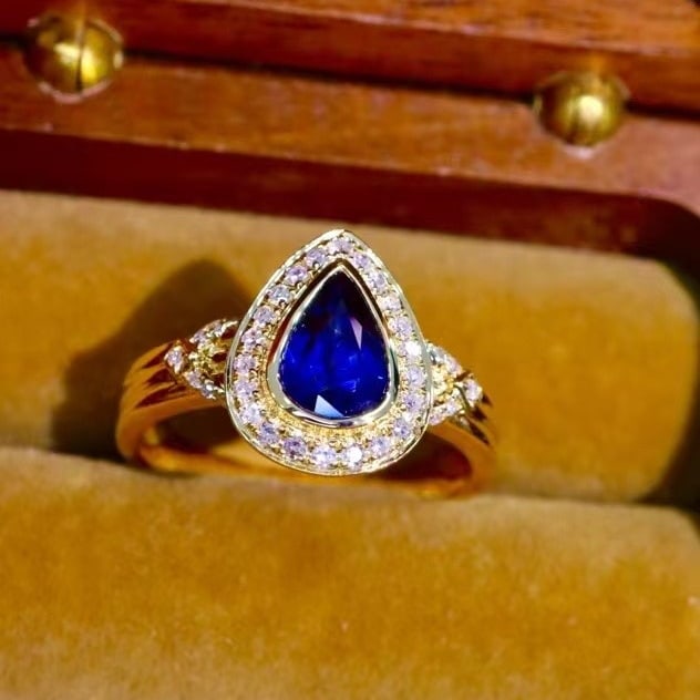 14k Gold 0.98 Ctw Vivid Blue Natural Sapphire & Diamond Ring - 2