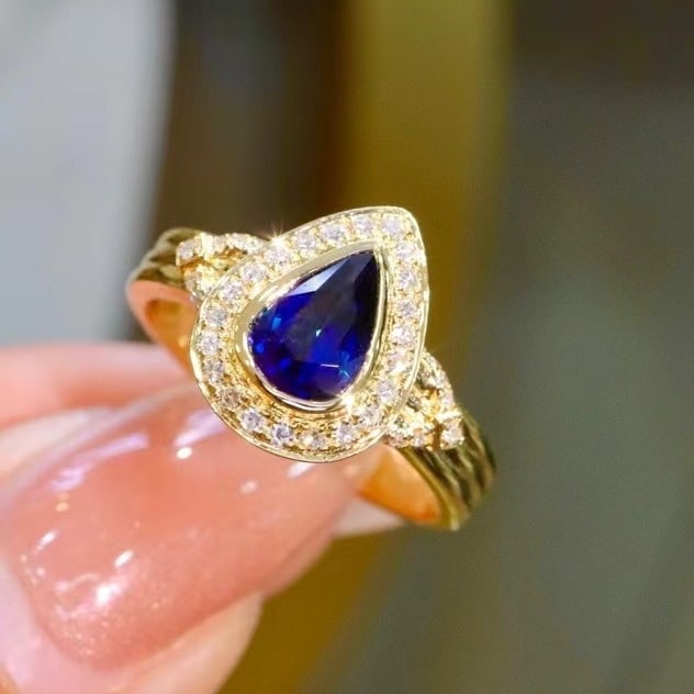 14k Gold 0.98 Ctw Vivid Blue Natural Sapphire & Diamond Ring - 3