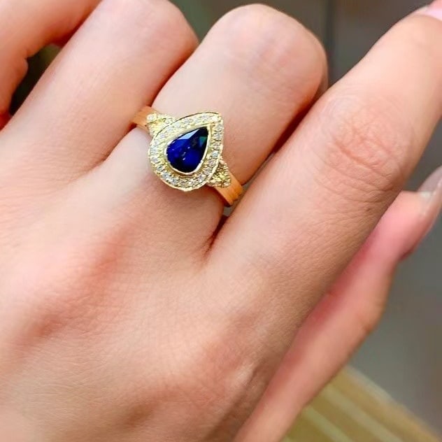 14k Gold 0.98 Ctw Vivid Blue Natural Sapphire & Diamond Ring - 4