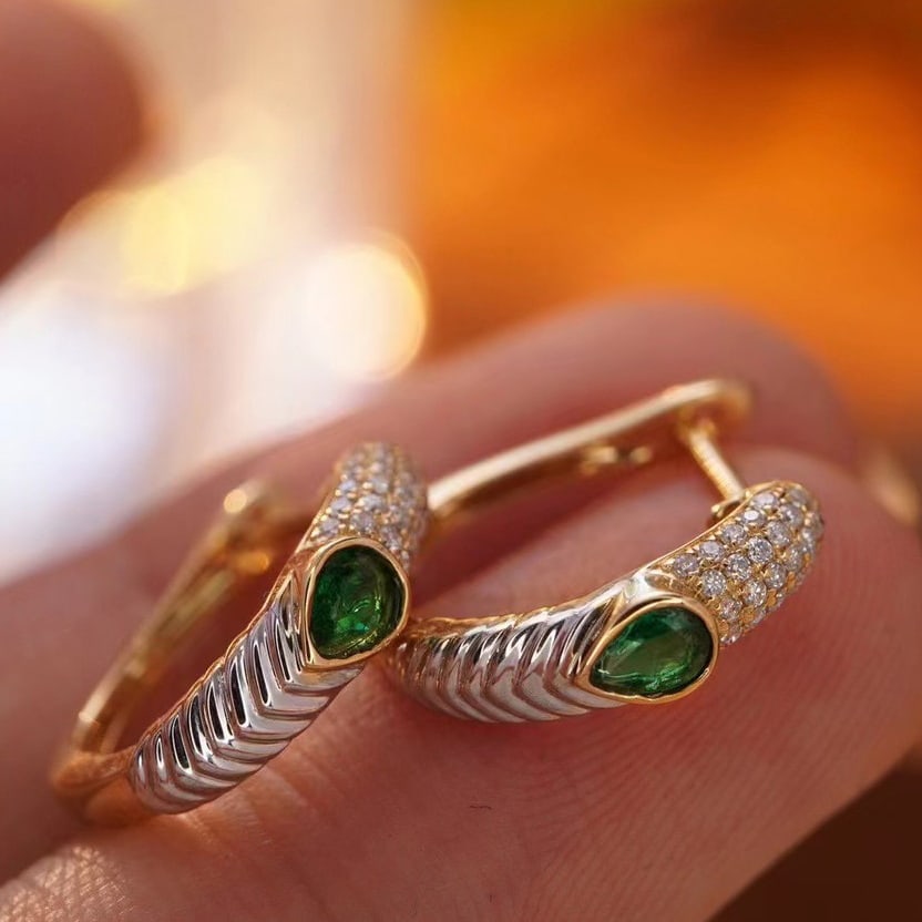 14k Gold 0.48 Ctw Natural Emerald & Diamond Earrings - 2