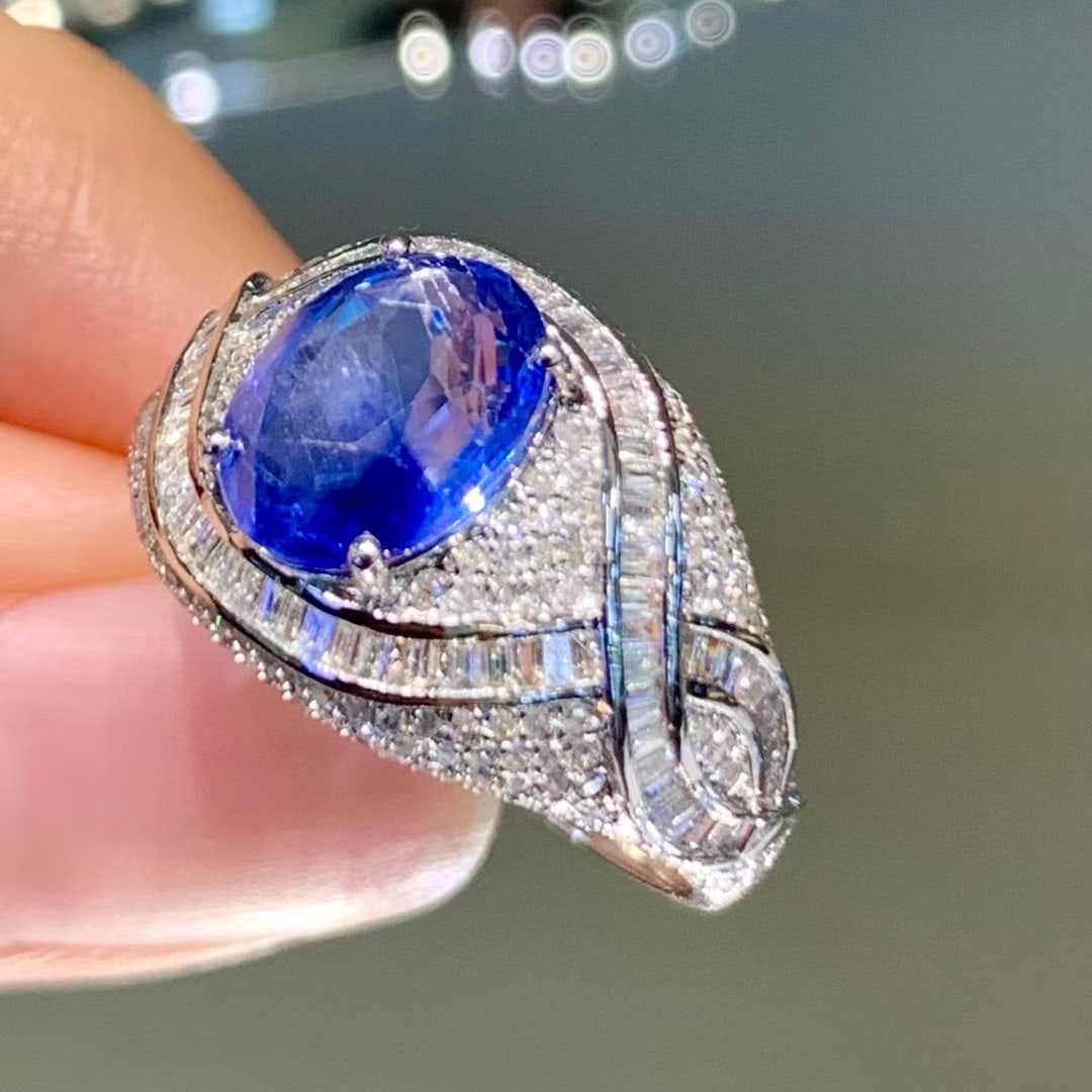 14k Gold 2.65 Ct Natural Sapphire & Diamond Ring - 3