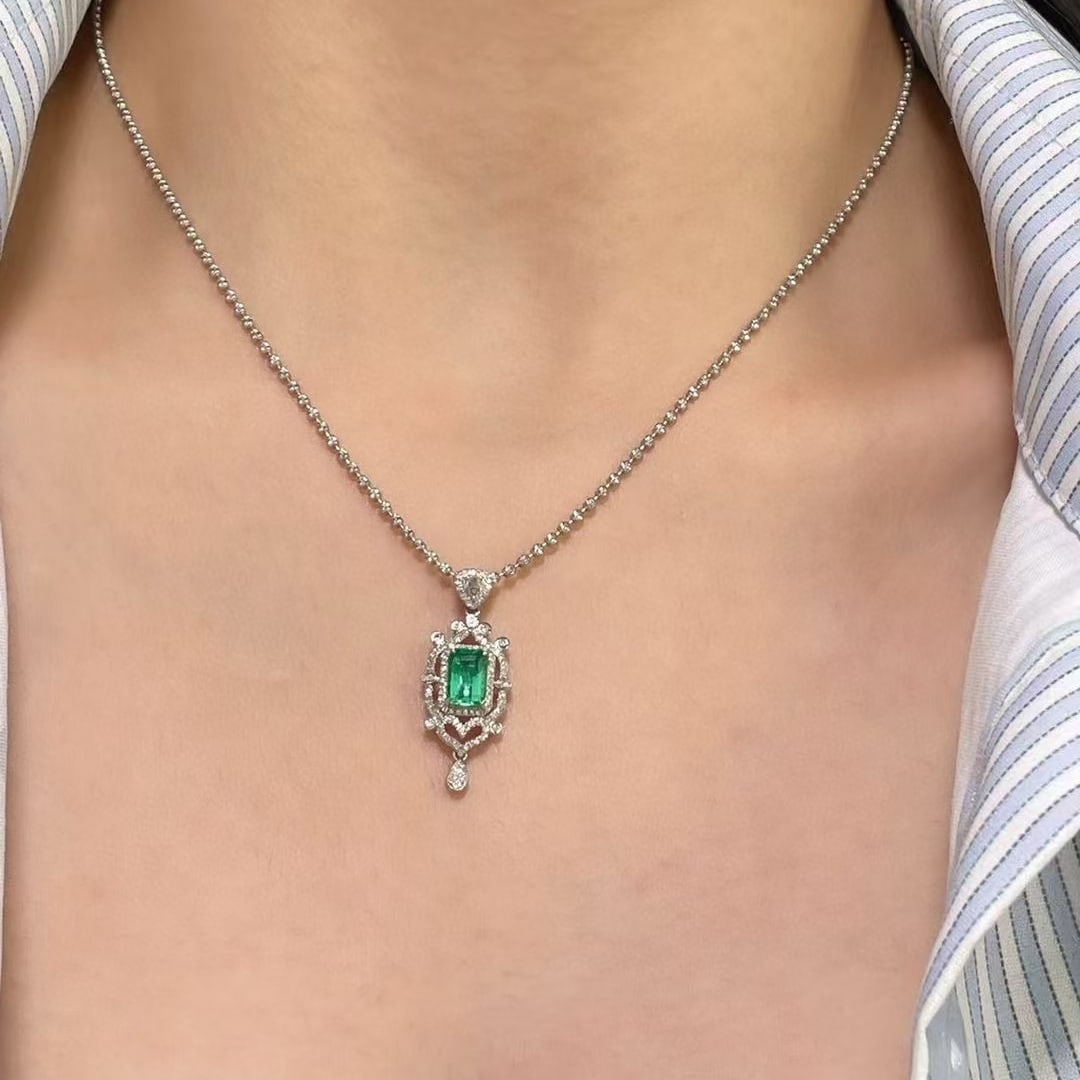 14k Gold 1.09 Ct Vivid Green Natural Emerald & Sapphire & Diamond Pendant( Without Chain ) - 3