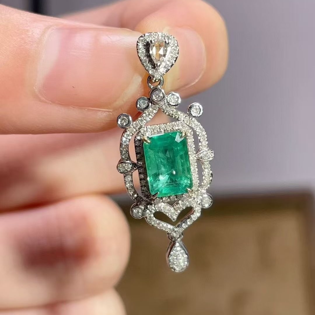 14k Gold 1.09 Ct Vivid Green Natural Emerald & Sapphire & Diamond Pendant( Without Chain ) - 4