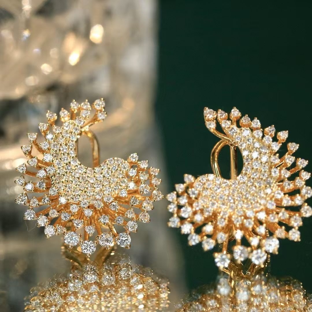 14k Gold 1.2 Ct Natural H Diamond Earrings: Ref:230971236 // gold content:14k gold // main gemstone:diamond // shape:round // carat weight:1. 2ct // clarity grade:vs-si // color:h // treatment:natural // cut grade:g // Condition: New Low