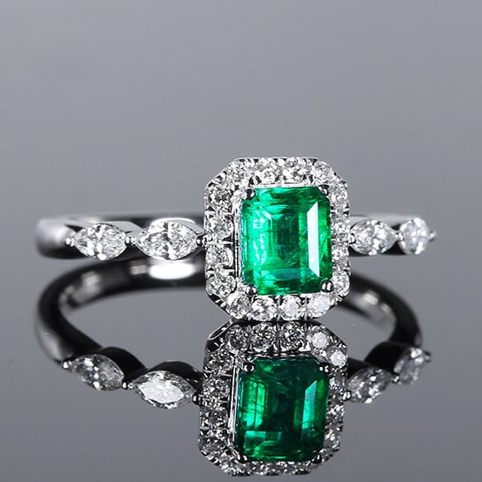 14k Gold 1.01 Ctw Vivid Green Natural Emerald & Diamond Ring - 2