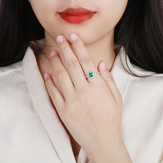 14k Gold 1.01 Ctw Vivid Green Natural Emerald & Diamond Ring - 5