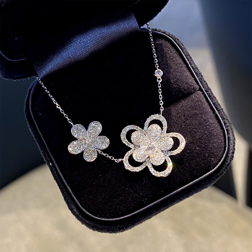 14k Gold 0.85 Ct Natural H Diamond & Flowers Necklace - 2