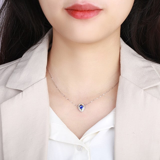 14k Gold 0.95 Ctw Vivid Blue Natural Sapphire & Diamond Necklace - 4