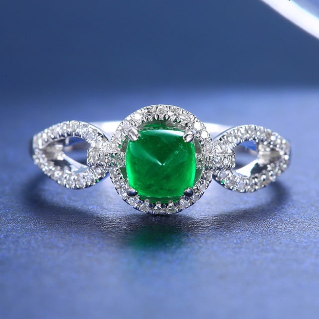 14k Gold 0.98 Ctw Vivid Green Natural Emerald & Diamond Ring: Ref:230972110 // gold content:14k gold // ring size:7. 25us // // main gemstone:emerald // shape:suger-loaf // carat weight:0. 78ct // color:vivid green // treatment:natural // // adjacent gemstone 2