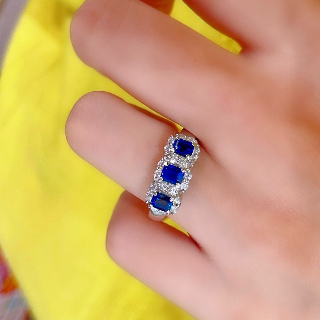 14k Gold 1.70 Ctw Natural Sapphire & Diamond Ring - 4