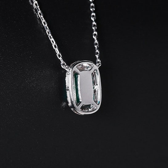 14k Gold 0.64 Ctw Vivid Green Natural Emerald & Diamond Necklace - 4