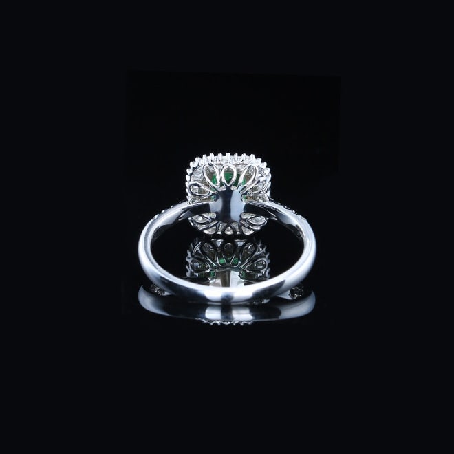14k Gold 0.97 Ctw Vivid Green Natural Emerald & Diamond Ring - 4