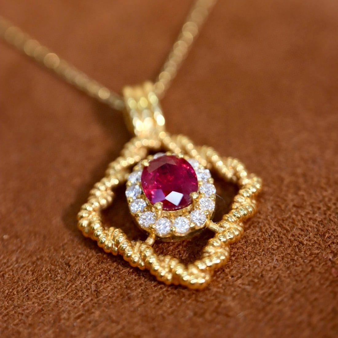 14k Gold 1.11 Ctw Vivid Red Natural Ruby & Diamond Pendant( Without Chain ) - 4