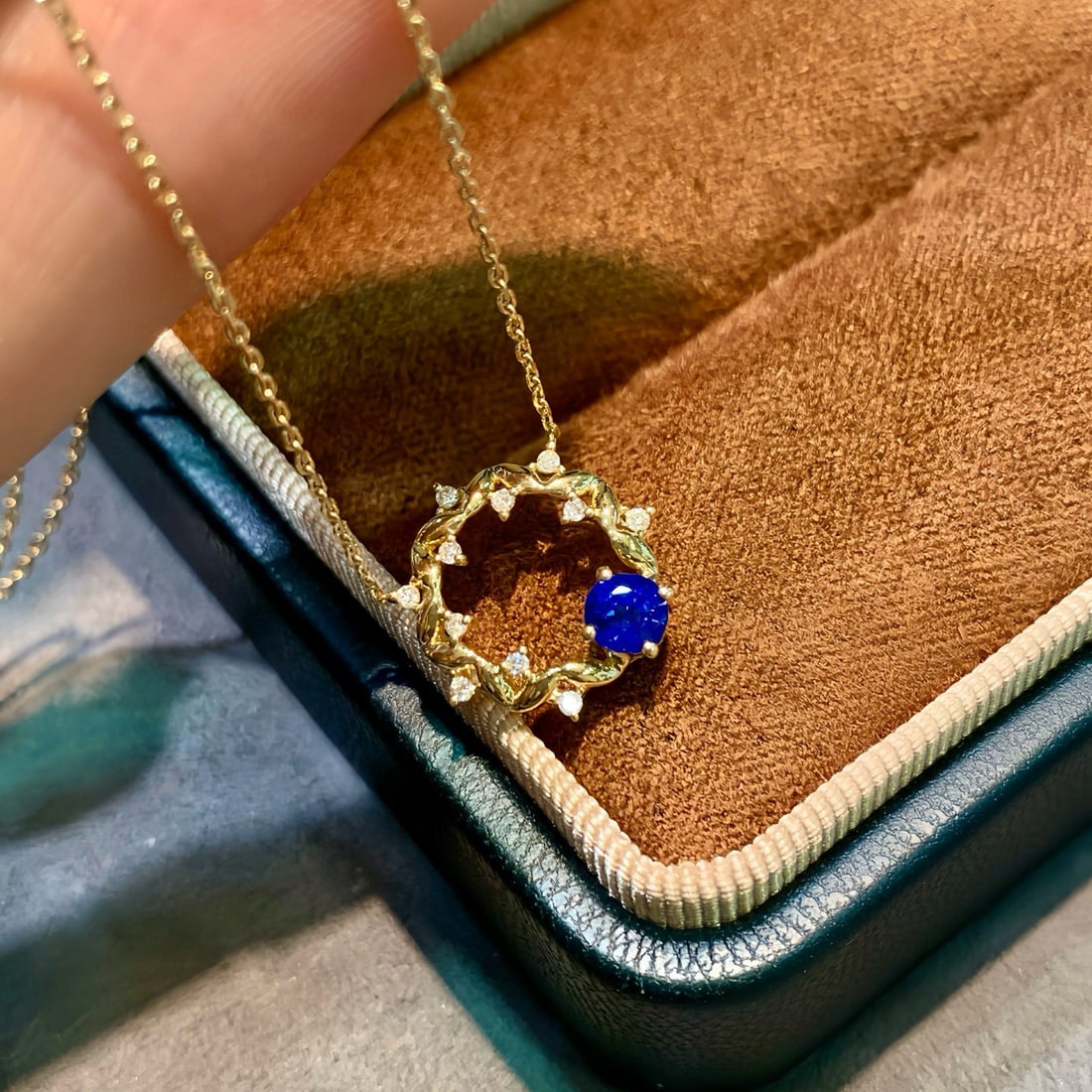 14k Gold 0.41 Ctw Natural Sapphire & Diamond Necklace - 4