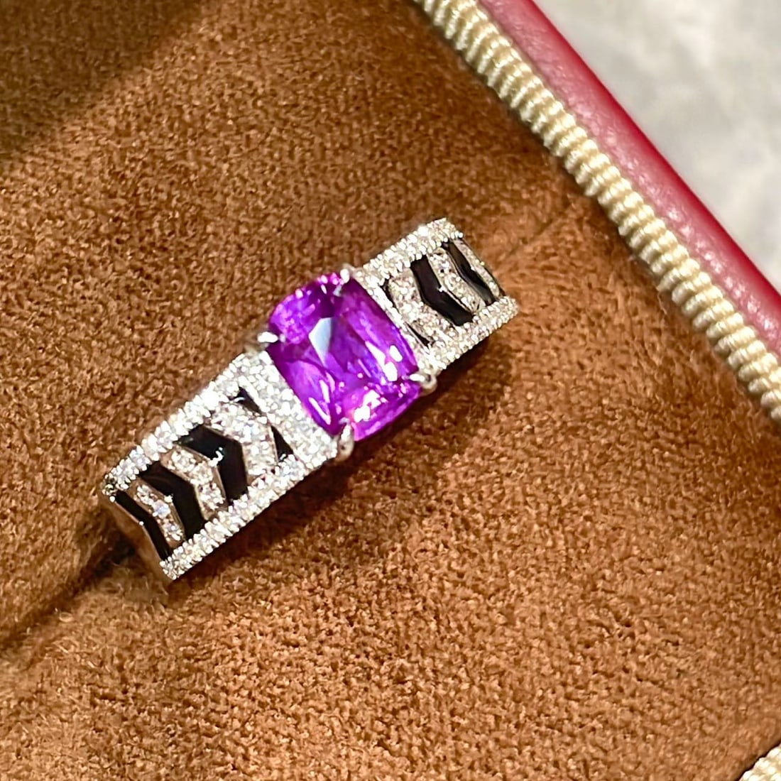 14k Gold 1 Ct Natural Sapphire & Diamond Ring: Ref:230972268 // gold content:14k gold // ring size:7. 25us // // main gemstone:sapphire // shape:cushion // carat weight:1ct // color:purple // treatment:natural // // adjacent gemstone 2 : diamond