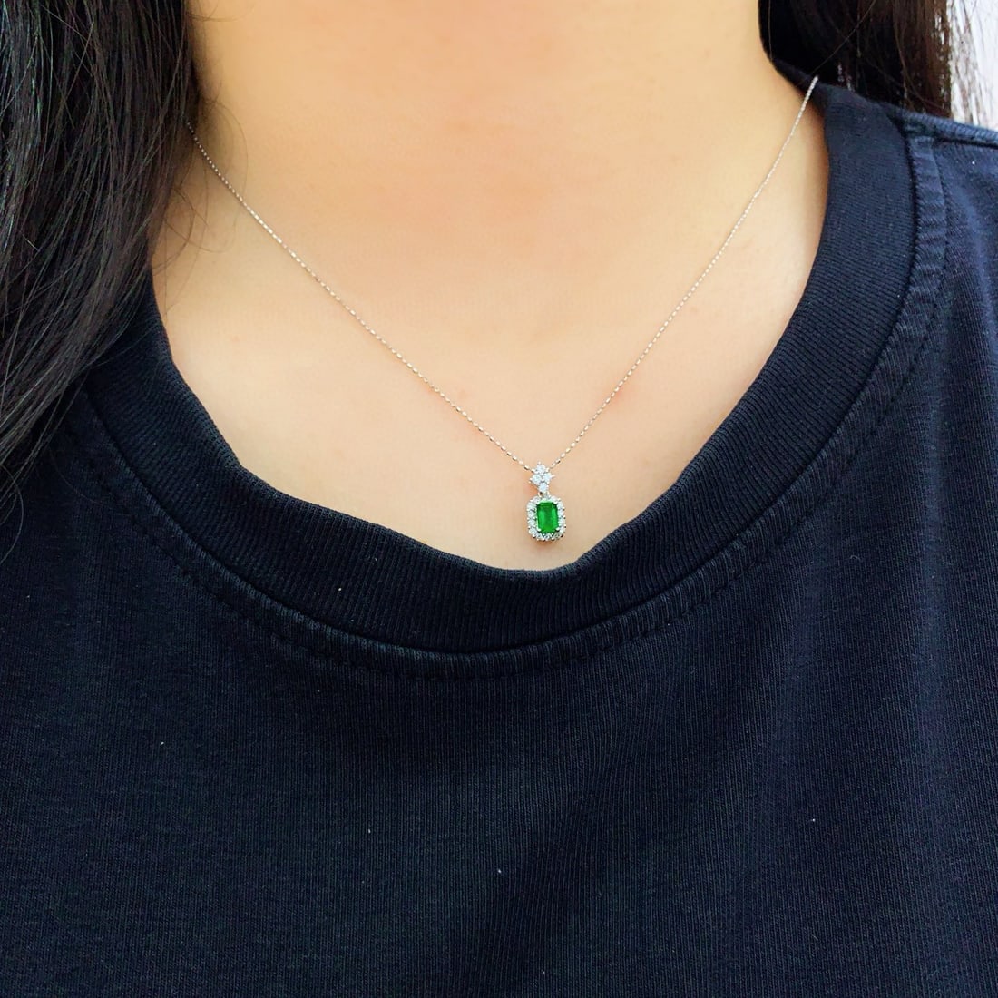 14k Gold 0.52 Ctw Vivid Green Natural Emerald & Diamond Pendant( Without Chain ) - 2