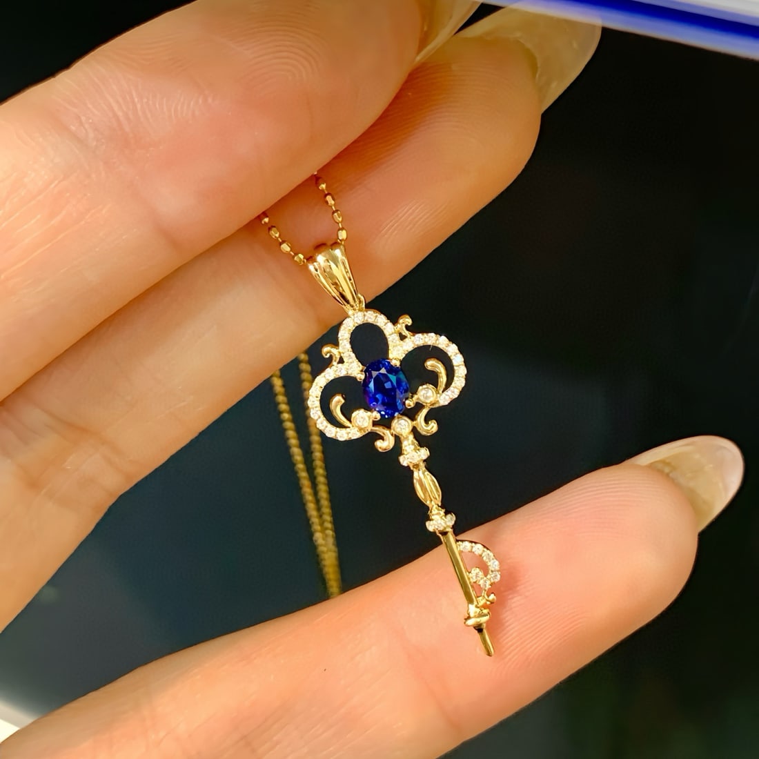 14k Gold 0.42 Ctw Natural Sapphire & Diamond Pendant( Without Chain ): Ref:230972285 // gold content:14k gold // main gemstone:sapphire // shape:oval // carat weight:0. 32ct // color:blue // treatment:natural // // adjacent gemstone 2 : diamond // shape:round // carat