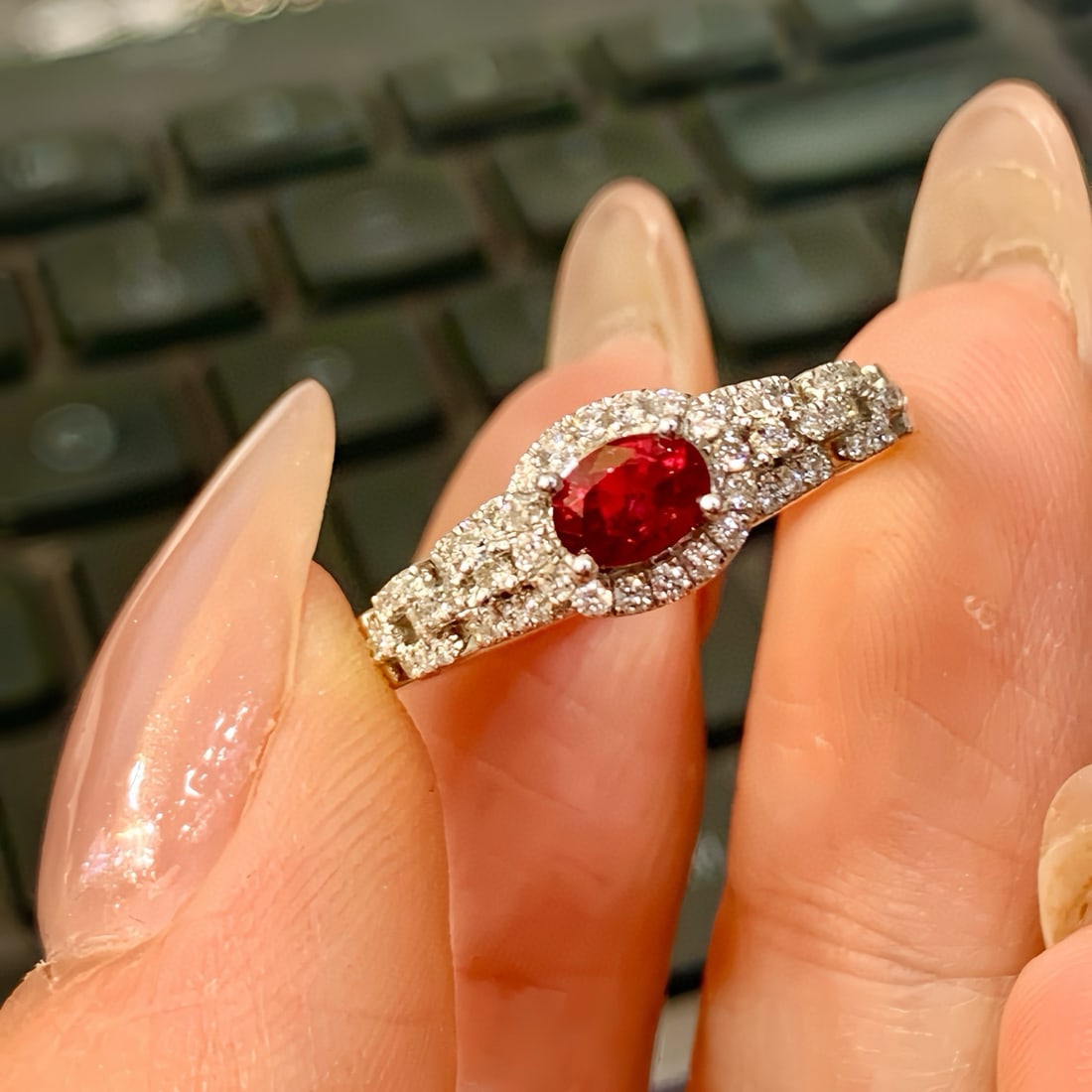 14k Gold 0.78 Ctw Vivid Red Natural Ruby & Diamond Ring - 3