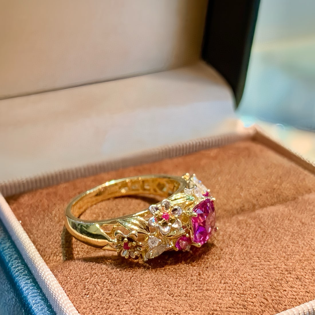 14k Gold 1.48 Ctw Natural Padparadscha Sapphire & Diamond Ring - 4