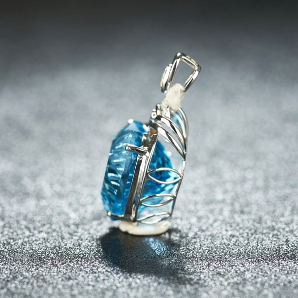 14k Gold 17.88 Ct Natural Topaz & Diamond Pendant( Without Chain ) - 4