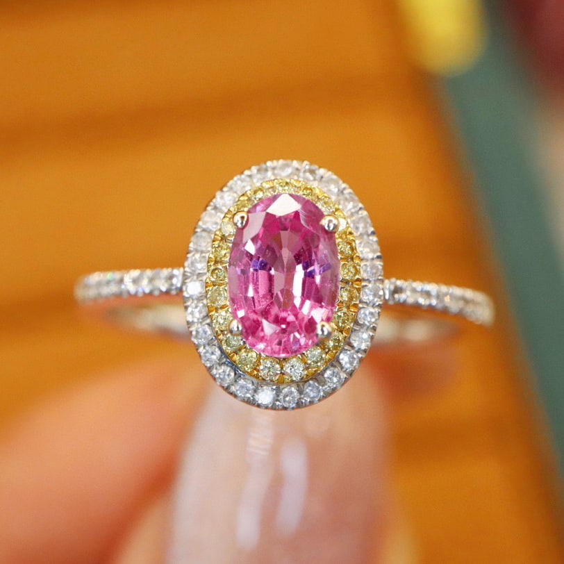 14k Gold 0.89 Ctw Natural Padparadscha Sapphire & Diamond Ring: Ref:230972346 // gold content:14k gold // ring size:7. 25us // // main gemstone:padparadscha sapphire // shape:oval // carat weight:0. 70ct // color:orangish pink // treatment:natural // // adjacent