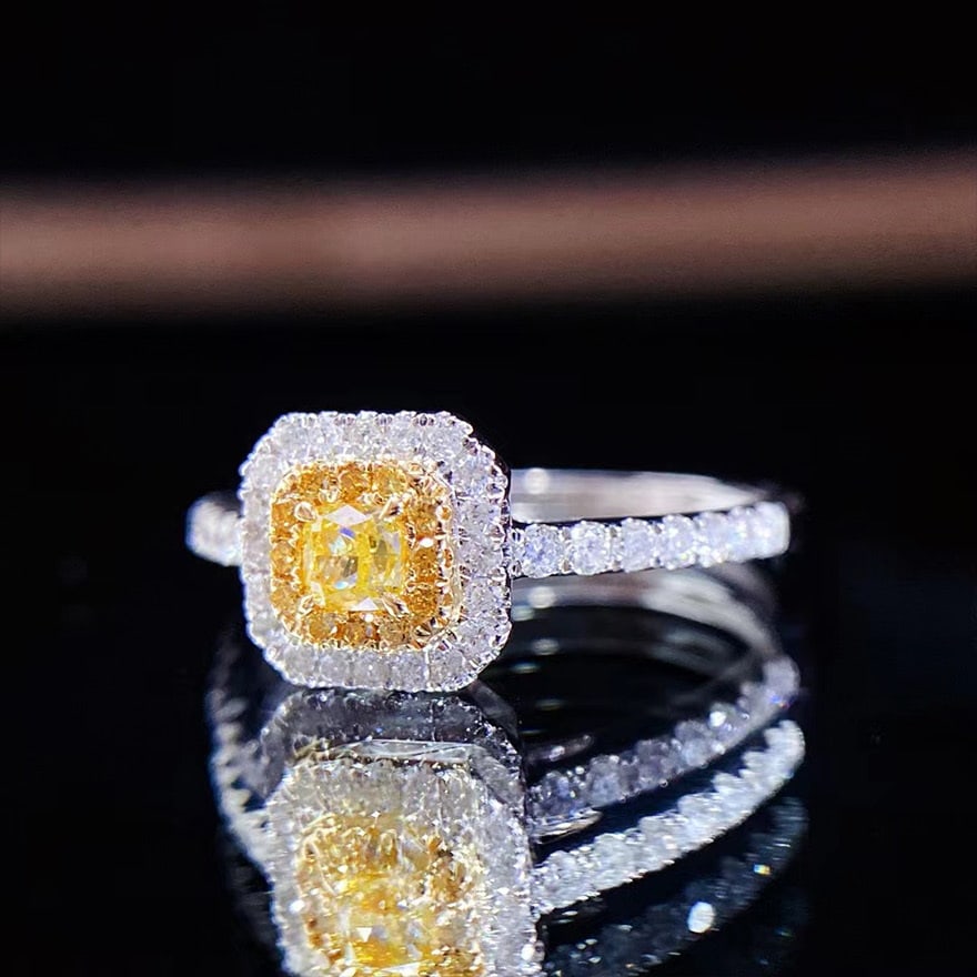 14k Gold 0.45 Ct Natural Color Diamond Ring - 4