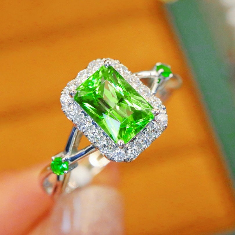 14k Gold 1.31 Ctw Natural Tsavorite & Diamond Ring - 3
