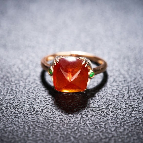 14k Gold 8.66 Ct Natural Spessartine & Tsavorite Ring: Ref:230972361 // gold content:14k gold // ring size:7. 25us // // main gemstone:spessartine // shape:suger-loaf // carat weight:8. 66ct // color:orange // treatment:natural // // adjacent gemstone 2