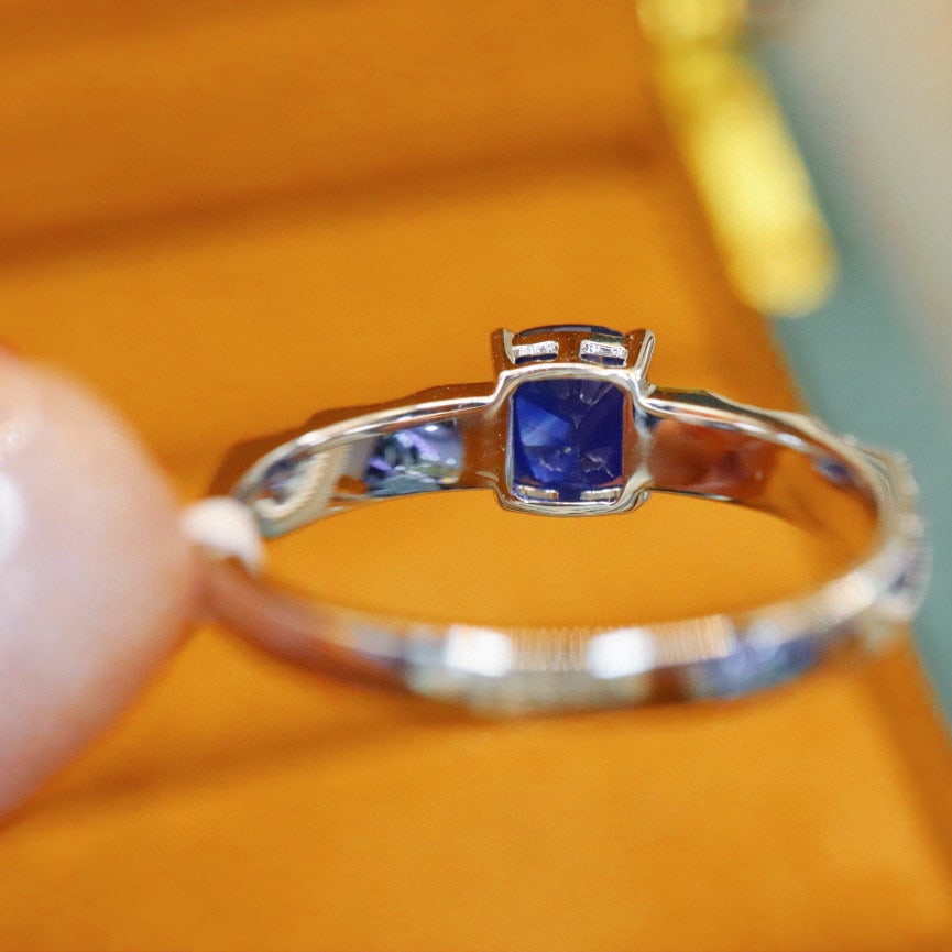 14k Gold 1.11 Ctw Natural Sapphire & Diamond Ring - 4